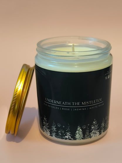Underneath the Mistletoe 220gm Candle